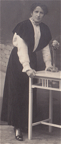 Elizabeth-Schimmer-2-125.gif
