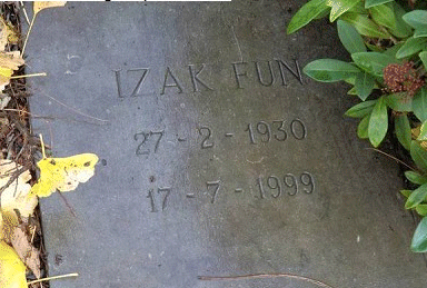 IzakFun-1830-1999.gif